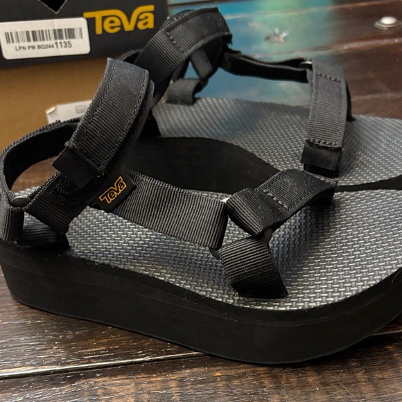 Teva Black Adjustable Strap Sandals - Picture 3 of 16